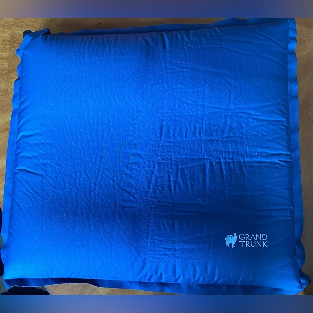 Grand Trunk Blue inflatable Travel Pillow